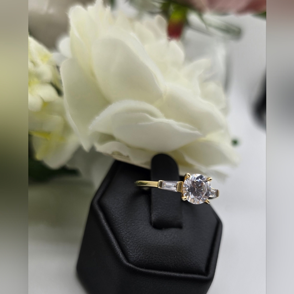 🥰 FAYE ENGAGEMENT STERLING SILVER RING - Picture 8 of 8